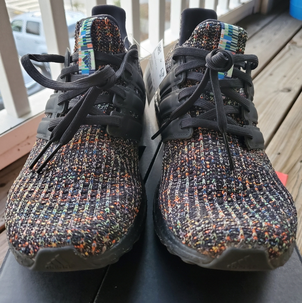 Adidas Ultraboost Shoes - Picture 2 of 4